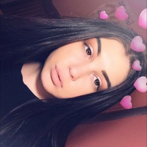 Meet your Posher, Marissa